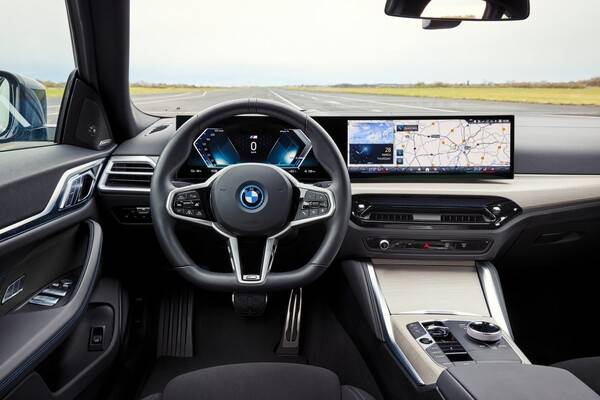 BMW 뉴 i4 eDrive40 사진 BMW