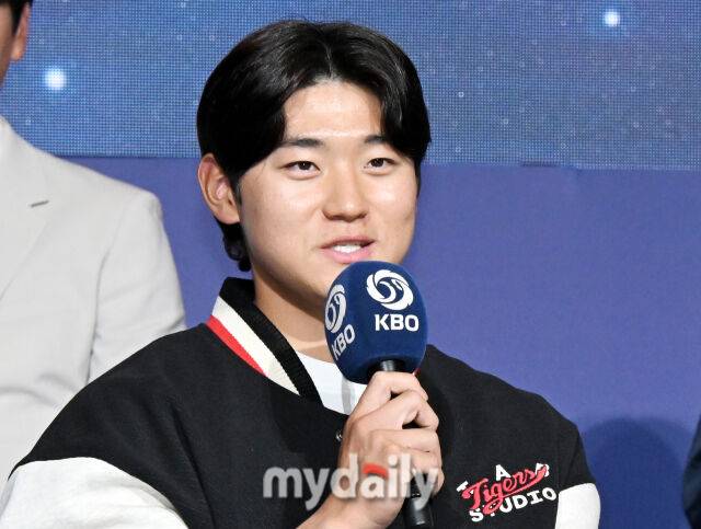 KIA 김도영이 20일 오후 서울 잠실 롯데호텔 월드에서 진행된 '2025 프로야구 KBO 미디어데이'에서 이야기를 하고 있다./마이데일리