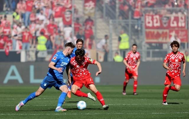 이재성에게 있어 올 시즌은 챔피언스리그로 갈 수 있는 절호의 기회. 그러나 쉽지 않은 시즌이 될 듯하다. 사진=AFP=연합뉴스