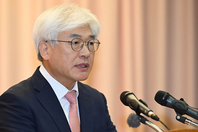 마은혁 헌법재판관이 지난 9일 서울 종로구 헌법재판소에서 열린 취임식에서 인사를 하고 있다.ⓒ뉴시스