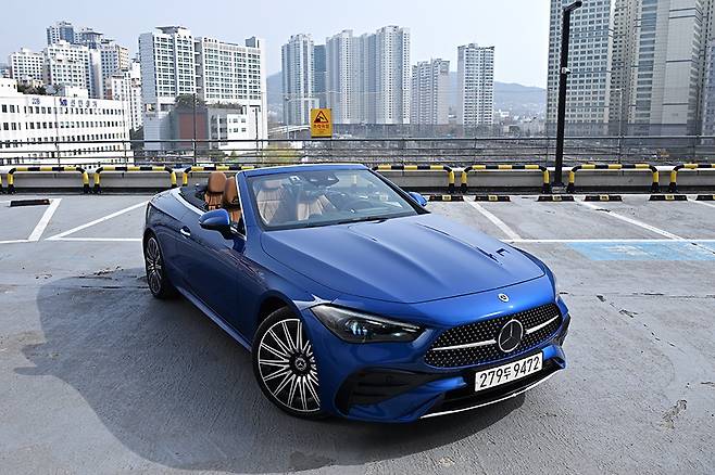 메르세데스-벤츠 CLE 450 4MATIC 카브리올레. 사진 김학수 기자