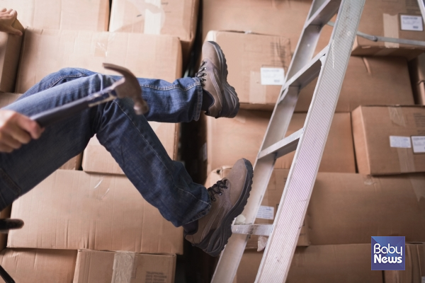 거골은 다리와 발을 연결하는 뼈로 발목 관절을 형성한다. 대부분 교통사고 또는 높은 곳에서의 추락사고와 같은 심한 외상이 원인이 된다. ⓒ베이비뉴스