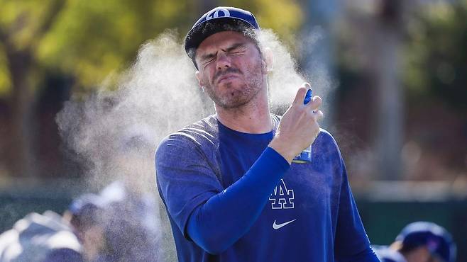 최고의 자외선 차단제는 자외선 A, B를 모두 차단해 줄 수 있는 제품이다