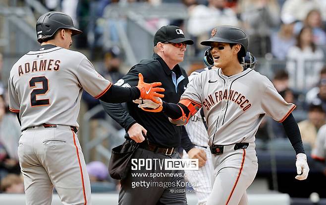 ▲ ‘팬그래프’의 집계에 따르면 이정후는 14일까지 1.2의 WAR을 기록하고 있으며, 이는 메이저리그에서도 4위 기록이다