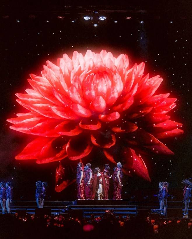 제니 젠첼라 무대, 유튜브 월드와이드 차트 2위 등극(출처: 제니 인스타그램)