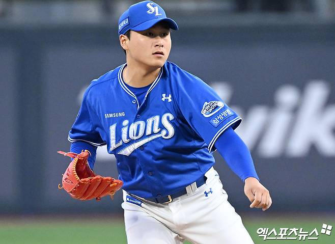 삼성 라이온즈 선발투수 이승현이 정규시즌 경기에 등판해 투구하고 있다. 엑스포츠뉴스 DB