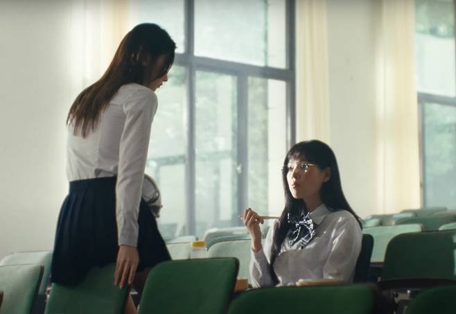 사진=가수 비비 'DERREE'(데레) MV 캡처