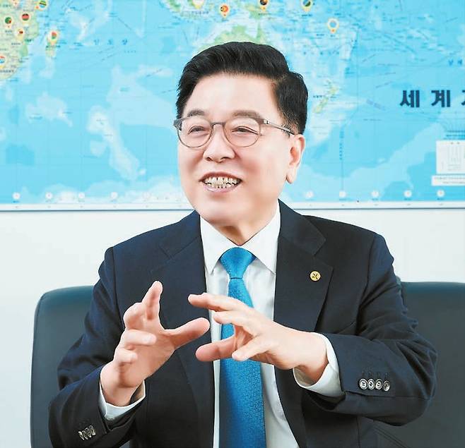 김광림 새마을운동중앙회장은 “새마을 회원들은 IMF, 기름 유출, 산불 등 국가 위기 때마다 봉사에 앞장섰다”고 강조했다. 프리랜서 조인기