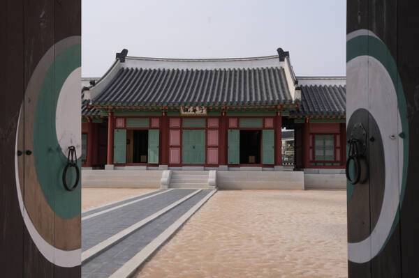 복원된 화성행궁 우화관 외관. 수원시 제공