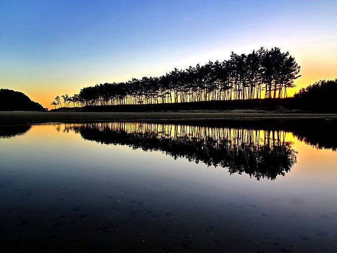 태안 운여해변. 지역여행이 살아나려면 여행자들이 설렘을 느낄만한 콘텐츠가 더 있어야 한다.