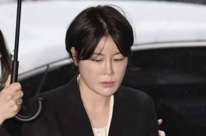 문재인 전 대통령의 딸 다혜씨가 음주운전과 불법 숙박업 혐의로 기소된 1심에서 벌금형을 선고받은 가운데, 검찰이 판결에 불복해 항소했다.ⓒ연합뉴스