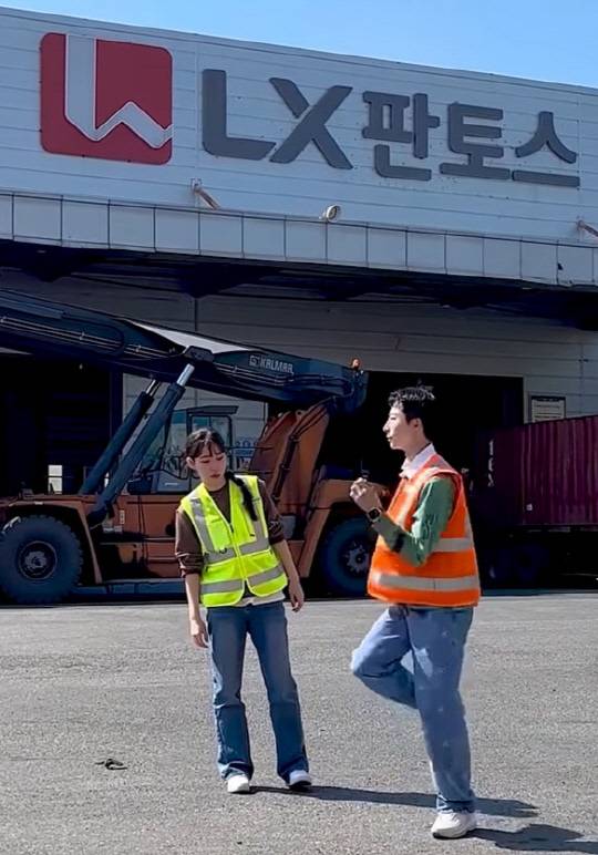 LX판토스 유튜브 채널에 올라온 홍보 쇼츠 영상. 영상 캡쳐