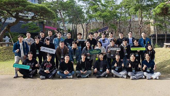 마루 2025년 상반기 입주 스타트업 워크숍 단체사진 / 출처=아산나눔재단