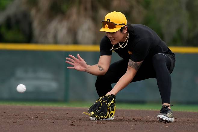 피츠버그 파이리츠 산하 트리플A 인디애나폴리스 인디언스 소속으로 뛰고 있는 배지환이 23일 미국 미네소타주 세인트폴 CHS 필드에서 열린 세인트폴 세인츠와의 원정경기에 1번타자 겸 중견수로 선발 출전해 5타수 3안타 1도루 1득점을 기록했다. AP 연합뉴스