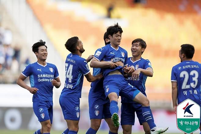 홈 4연승을 기록한 수원 삼성.(한국프로축구연맹 제공)