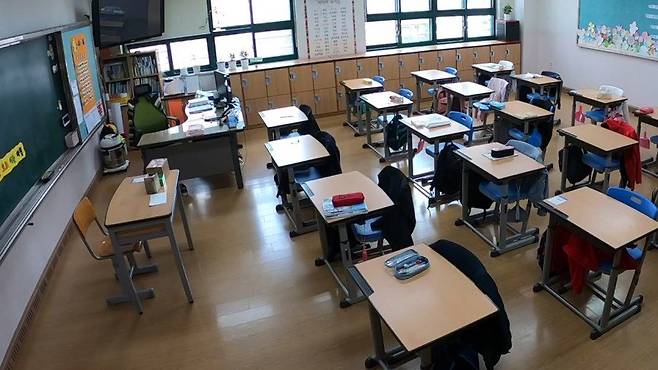 교권 추락에 무너진 교대 합격선...내신 7등급도 합격