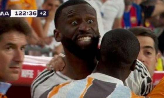 화를 내는 안토니오 뤼디거의 모습. /사진=마르카 갈무리