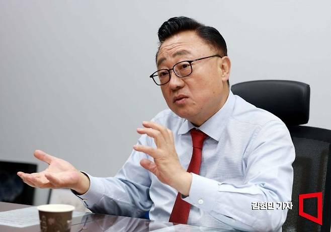 고동진 국민의힘 의원이 2일 국회에서 아시아경제와 인터뷰를 하고 있다. 김현민 기자