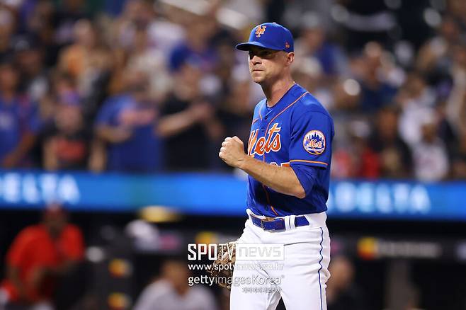 ▲ 팔꿈치 수술을 받고 장기 이탈한 레일리는 2025년 초중반 복귀를 목표로 재활에 매진해 왔다.