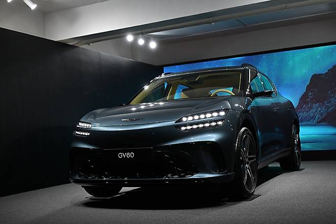 신형 제네시스 GV60 퍼포먼스 AWD. 사진 김학수 기자