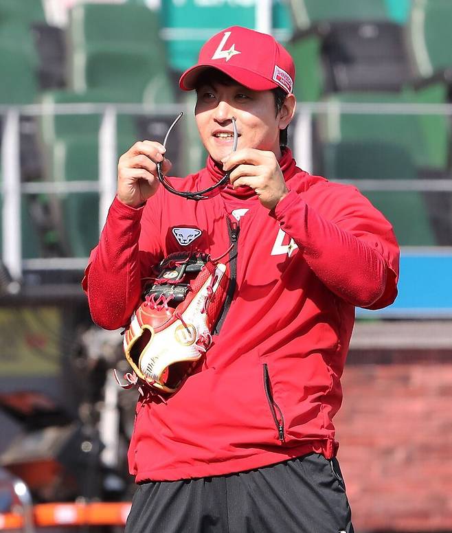 ▲ 비록 주전은 아니지만 팀 내야에서 여전한 영향력을 과시하고 있는 김성현 ⓒSSG랜더스