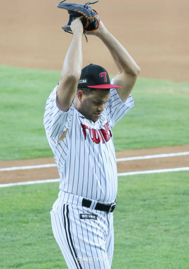 LG 외국인 투수 요니 치리노스. /사진=김진경 대기자