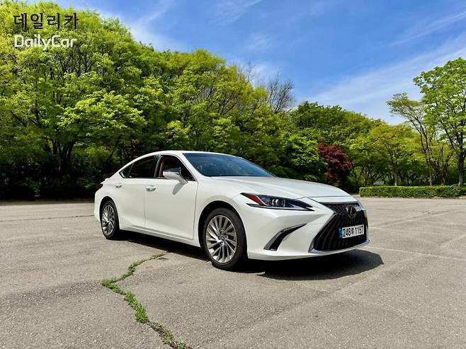 렉서스 ES300h