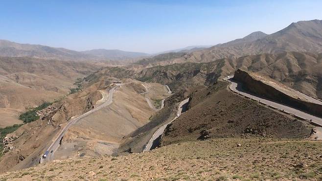 사하라로 가는 관문 '티지 앤 티치카(Tizi N'Tichka) 패스'. 사진=김태원(tan)