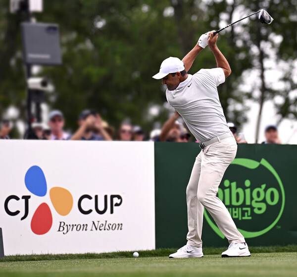 2025년 미국프로골프(PGA) 투어 더 CJ컵 바이런 넬슨 대회에 출전한 스코티 셰플러가 1라운드에서 경기하는 모습이다. 사진제공=Getty Images for THE CJ CUP Byron Nelson