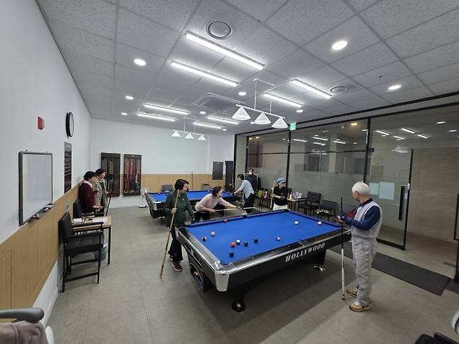 '스프랑카운티 자이' 단지 내부에 위치한 당구장(에스씨 제공).