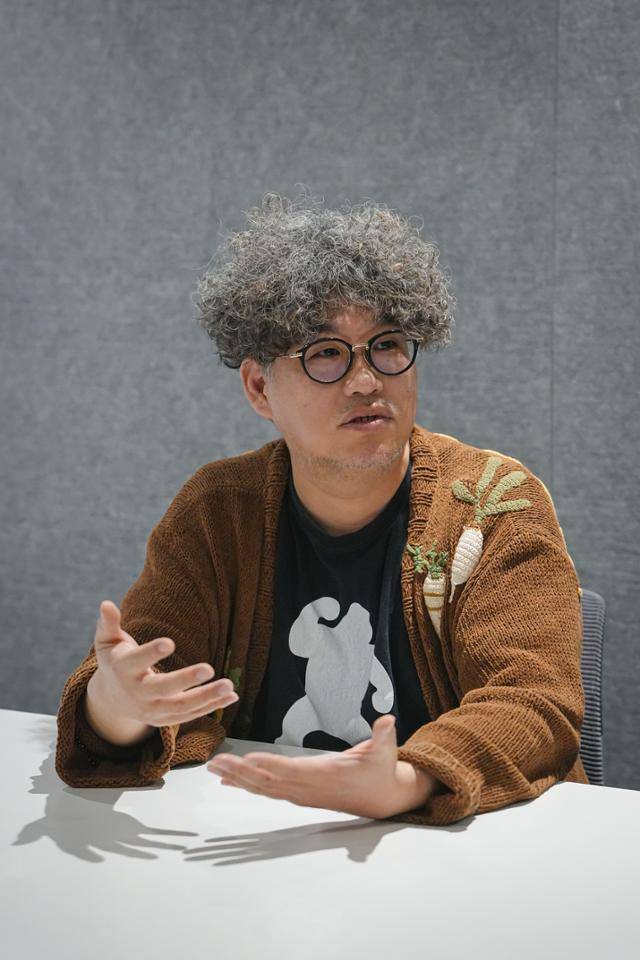 김홍선 감독이 목표를 밝혔다. 웨이브 제공