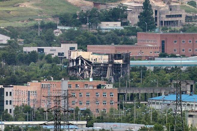 폭파된 남북공동연락사무소 ⓒ연합뉴스