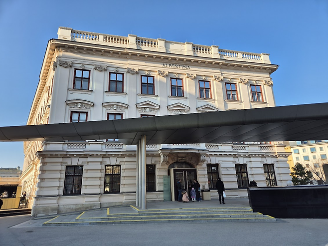 황족의 저택이었던 알베르티나 미술관. ©김슬기