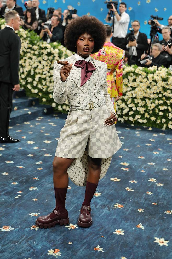 5일 미국 뉴욕에서 열린 '2025 멧 갈라'에 참석한 래퍼 도이치./AFP 연합뉴스