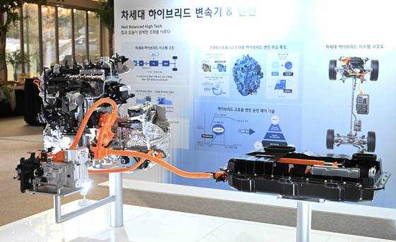 지난달 10일 현대차그룹이 공개한 차세대 하이브리드 시스템. 사진 현대차그룹