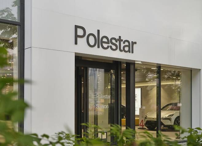 폴스타가 수입차 시장 요충지 수원에 폴스타 스페이스 수원을 오픈했다. 폴스타 스페이스 수원은 폴스타의 일곱번째 거점 스페이스다.' 사진=폴스타코리아