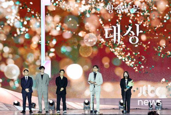 '제61회 백상예술대상 with 구찌'가 5일 오후 서울 강남구 코엑스 D홀에서 개최됐다. 박세완 엔터뉴스팀 기자 park.sewan@jtbc.co.kr