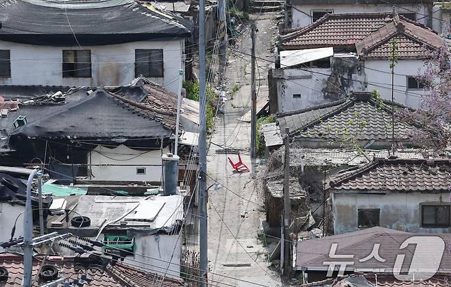 서울 마지막 달동네인 노원구 중계본동 '백사마을'이 철거된다. 사진은 8일 오전 서울 노원구 백사마을의 모습. 2025.5.8/뉴스1 ⓒ News1 김성진 기자