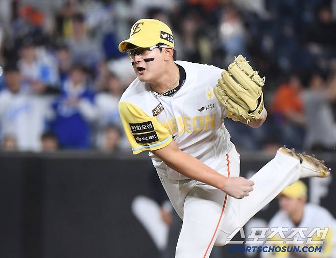 7일 대전 한화생명볼파크에서 열린 삼성-한화전. 9회초 3점을 내 준 한화가 김서현을 등판시켰다. 투구하는 김서현. 대전=정재근 기자 cjg@sportschosun.com/2025..5.7/