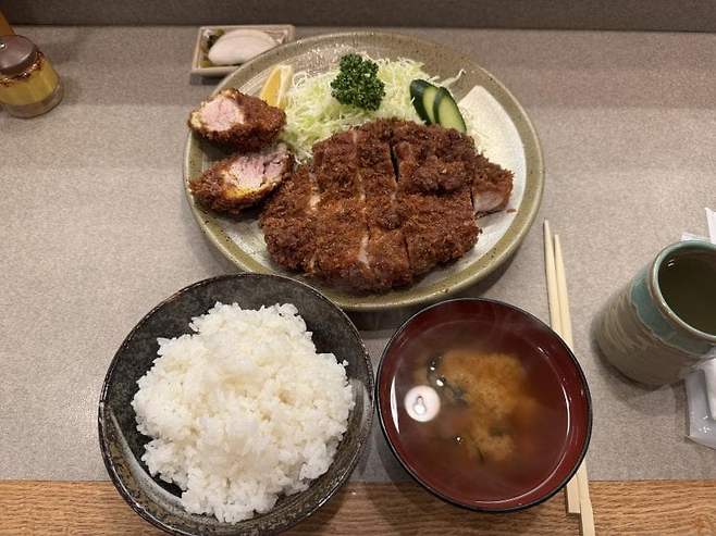 0490f719b7816af020b5c6b236ef203e8368769aeadfeb71a4