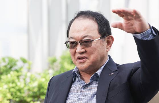 최상혁 박사는 로켓과 우주에 대한 사랑과 열정이 자신의 내면에 있는 초월의지의 표현이라고 설명했다. 김경록 기자.