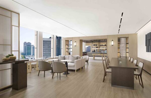 카페에서는 N타워와 숭례문 등 서울의 다양한 모습을 조망할 수 있다 / 코트야드 메리어트 서울 남대문 호텔