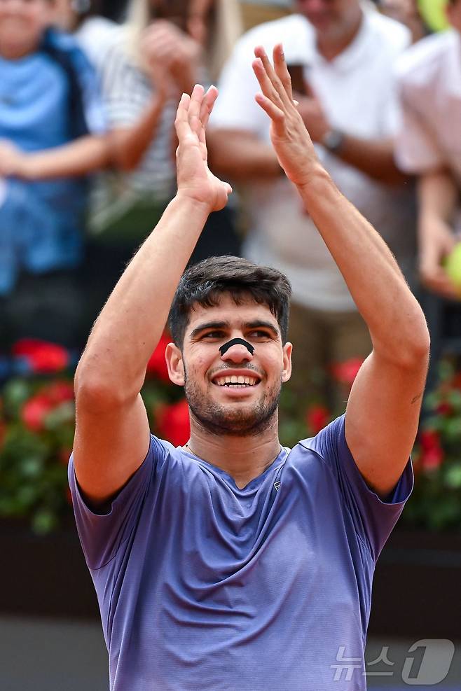 알카라스가 3주만의 복귀전에서 승리를 따냈다. ⓒ AFP=뉴스1