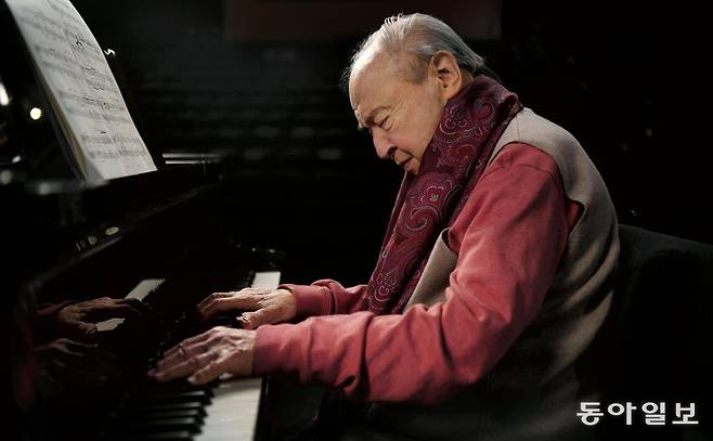 2023년 100세로 타계하기 직전까지 연주 활동을 계속한 피아니스트 메나헴 프레슬러. 동아일보DB