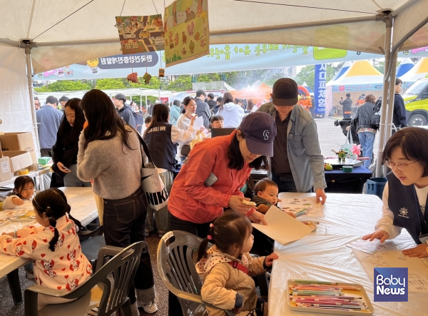 엄마 아빠와 함께하는 유아 흡연위해예방 교육 현장. ⓒ유아흡연위해예방 가정연계사업 사무국