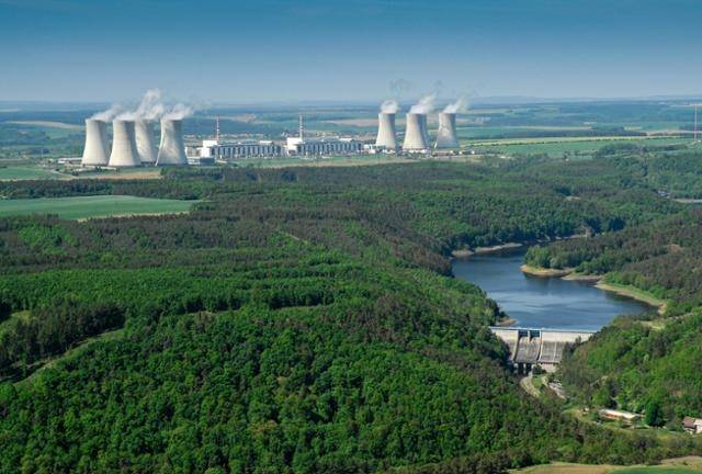 ▲ 체코 법원이 한국수력원자력(한수원)의 원전 신규 건설을 위한 최종 계약서 서명을 하루 앞둔 6일(현지시간) 중지 명령을 내렸다. 사진은 체코 신규원전 예정부지 두코바니 전경. 한수원 제공