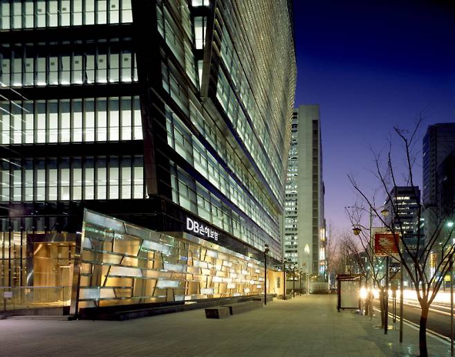 머니S가 주최한 제5회 지속가능 금융 ESG 어워드’에서 손해보험 부문 리더로 선정됐다./사진=DB손보