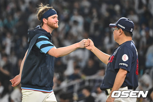 반즈와 김태형 감독./OSEN DB