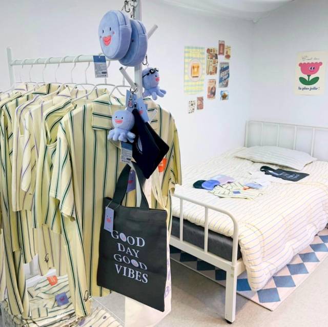 서대문구가 고래유니버스와 협력한 팝업스토어 굿즈들. 사진제공=서대문구