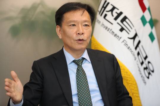 송원강 대전투자금융㈜ 사장은 최근 대전 서구 대전투자금융㈜ 사무실에서 가진 인터뷰를 통해